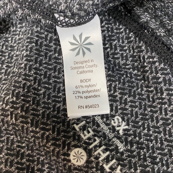 Athleta Criss Cross Power Up Leggings XS EUC - Picture 7 of 8